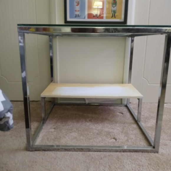 Home Decor End Table Glass & Metal Table - Picture 2 of 4